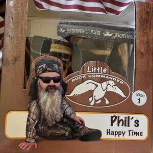 Little Duck Commander Phil's Happy Time Shoes new $10
